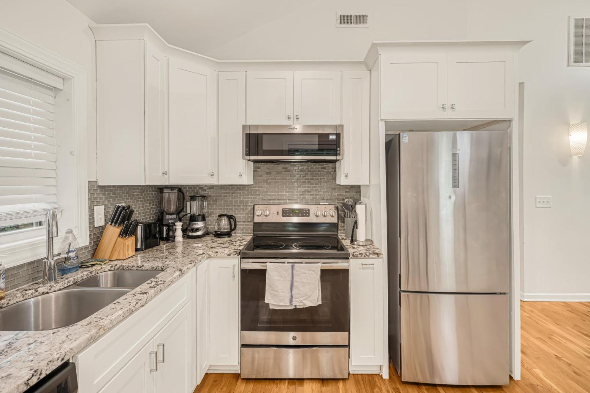 Charming 2Br Bungalow 4 Minutes To Duke University Durham Exterior photo